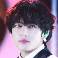 Kim Taehyung (V)