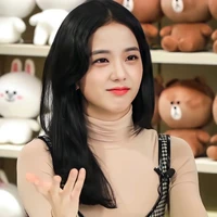 Kim Jisoo (mẹ Jin)