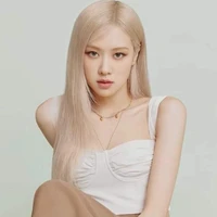 La Hải Quỳnh ( Rose )