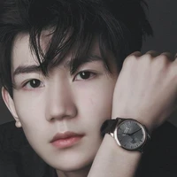 Vương Nguyên(papa cậu)