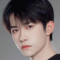 Dịch Dương Thiên Tỉ(ba c.anh)