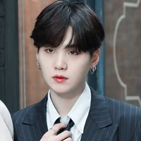 Min Yoongi - Suga