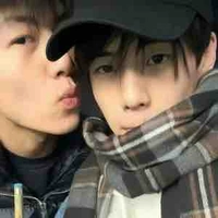 cô bé tg cuti hột me