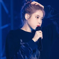IU