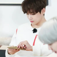 Taehyung [뷔]