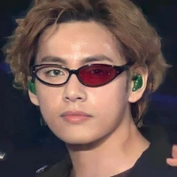 Mỹ nam an tĩnh đẹp tryyy Kim Taehyung