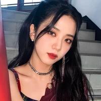 Jisoo(cô)