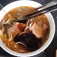 bún bò đi(thèm thịt)