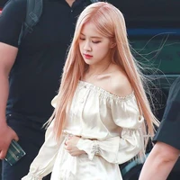 JUNG ROSIE