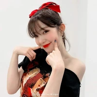 IRENE(chị nuôi của SOO và JEN)