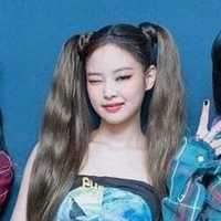 KIM JENNIE