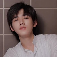 Tống Á Hiên