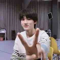 Tống Á Hiên 🐳