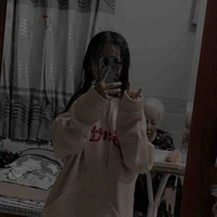 Chủ truyện