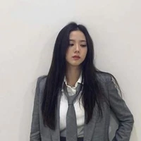 Kim Jisoo/chị/