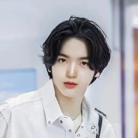 lalisa manoban(cậu)