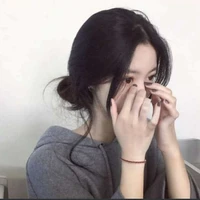 Diệp Tú Vĩ chị họ na9