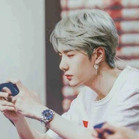 Vương Nhất Bác 