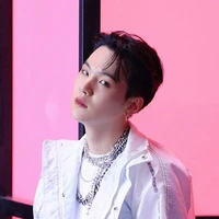 Min YoonGi (Suga)