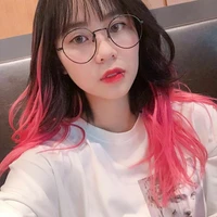 MisThy(bạn cô)