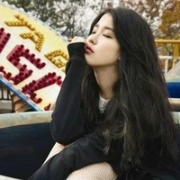 Lee Ji-Eun (IU)