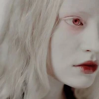 Laura Gunt ( Volturi )