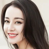 Địch Lệ Nhiệt Ba ( mẹ TC )