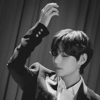Kim Taehyung-Hắn