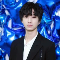 Ngao Tử Dật_ngũ vương gia_