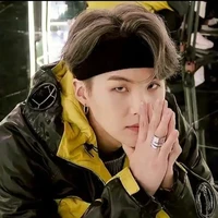 Min Yoongi" Suga"