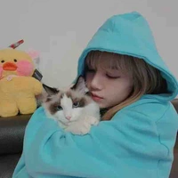 Lisa_chị của kook