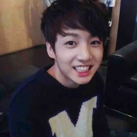 Jungkook(15 tuổi)