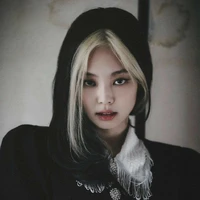 Kim Trân Ni /Em/