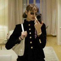 LALISA MANOBAN(cô)