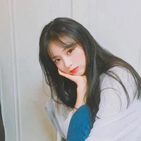 Hoàng Bảo Anh _ selena _ bff nu9