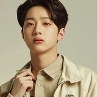 Lai Guanlin -bạn c.anh