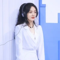Chị Khánh