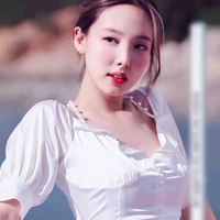 Im Nayeon