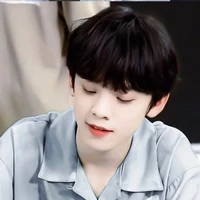 Tả Hàng (Anh)