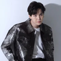 Min Yoongi-Hắn