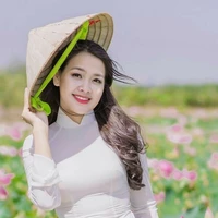 Ngô Hà Linh/cháu họ CG,SN,BB,XN,BD,KN