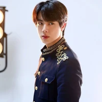 Kim SeokJin(mẹ hắn)