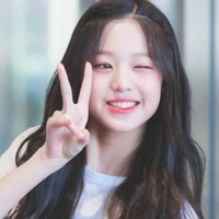 Hoàng Yến (bạn tuấn)