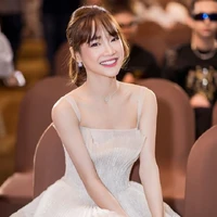 Mẹ anh