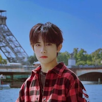 Dịch Dương Thiên Tỉ