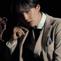 Min Yoongi(công)