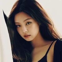 JENNIE