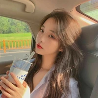 Huỳnh Khả Vy- Vie