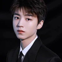 Vương Tuấn Khải
