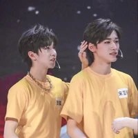 Hai cậu
